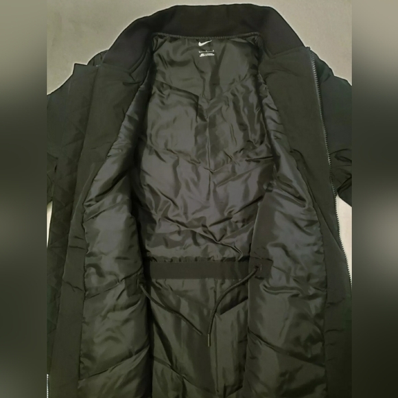 Nike Women’s Parka Mid Length Insulated Jacket In Black - Picture 3 of 8